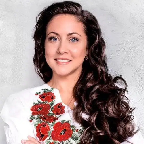 Алёна Петровская